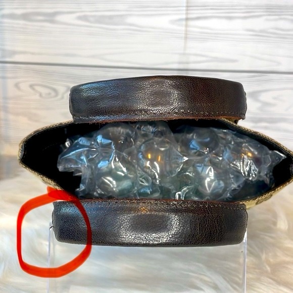 Gucci GG Canvas Handbag - Picture 14 of 16